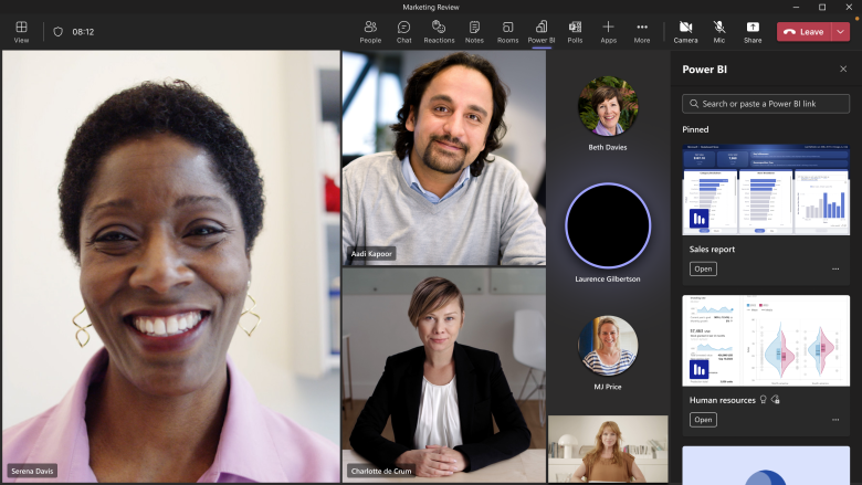 Power BI app in a Teams meeting with the new in-meeting side pane.